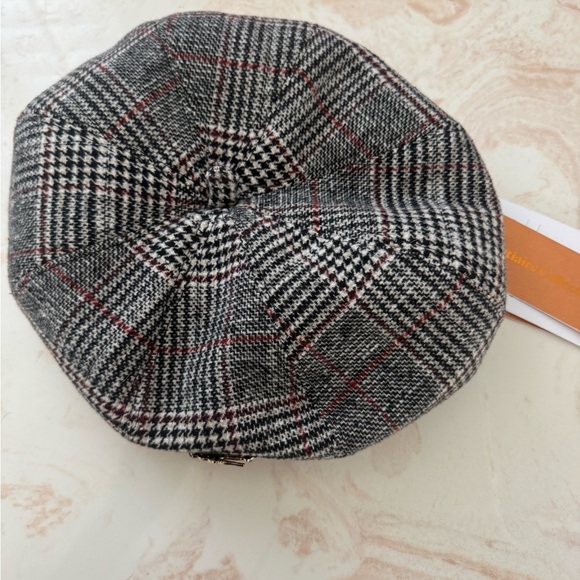 Burberry Plaid & Houndstooth Beret - Picture 2 of 4